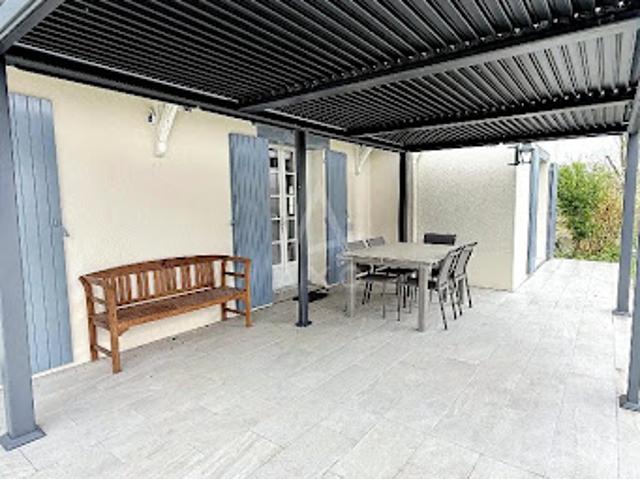 Vente Maison 6 pièces 195 m2 Yevre le chatel