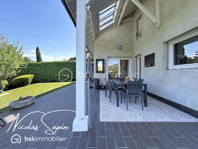 Vente Maison 6 pièces 196 m2 Claix