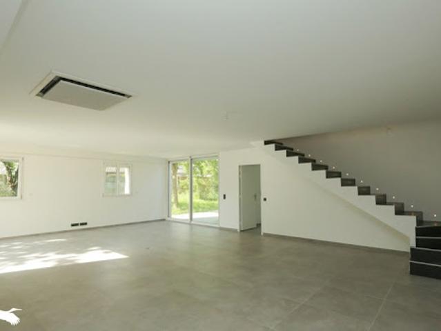Vente Maison 6 pièces 196 m2 Saint Pierre d'Aurillac