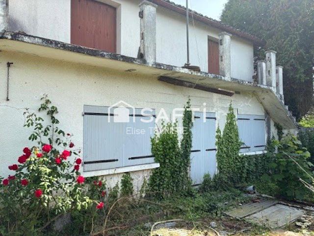 Vente Maison 6 pièces 197 m2 Aigre