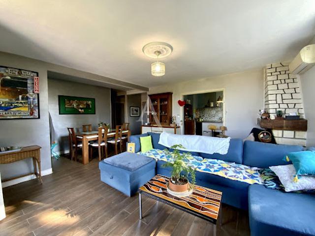 Vente Maison 6 pièces 197 m2 Champagnac