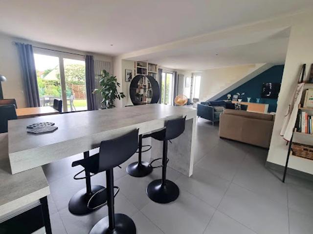 Vente Maison 6 pièces 197 m2 Croissy sur Seine