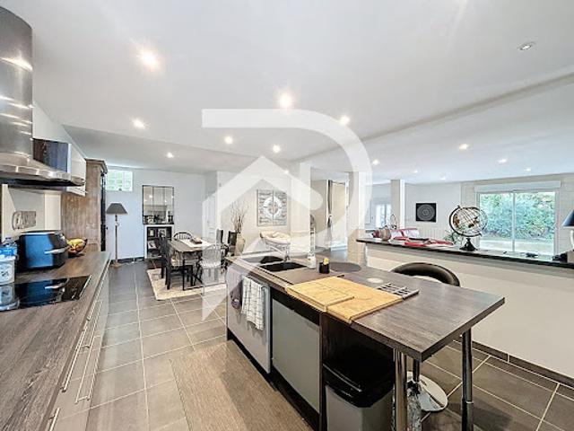 Vente Maison 6 pièces 198 m2 Dreux