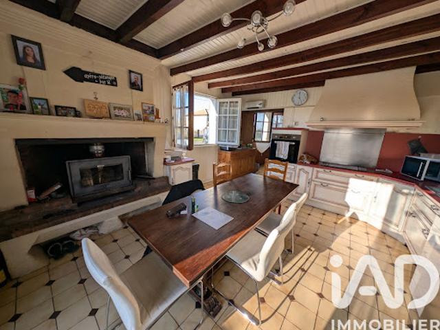 Vente Maison 6 pièces 198 m2 Les Eglisottes et Chalaures