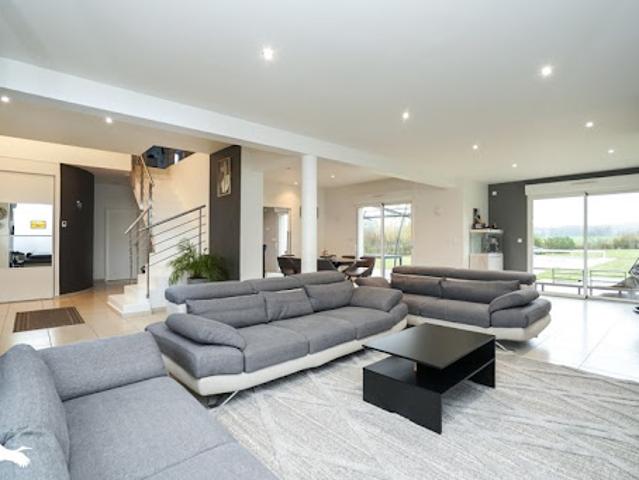 Vente Maison 6 pièces 198 m2 Saint Roch