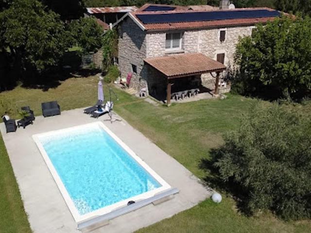 Vente Maison 6 pièces 198 m2 Sainte Colombe en Bruilhois