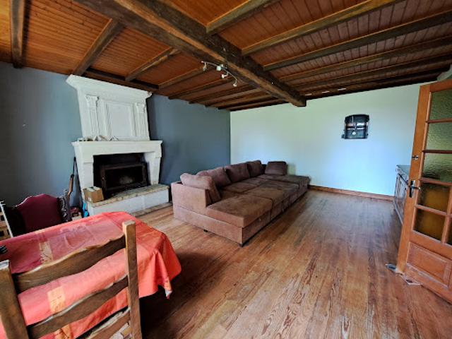 Vente Maison 6 pièces 190 m2 Baignes Sainte Radegonde