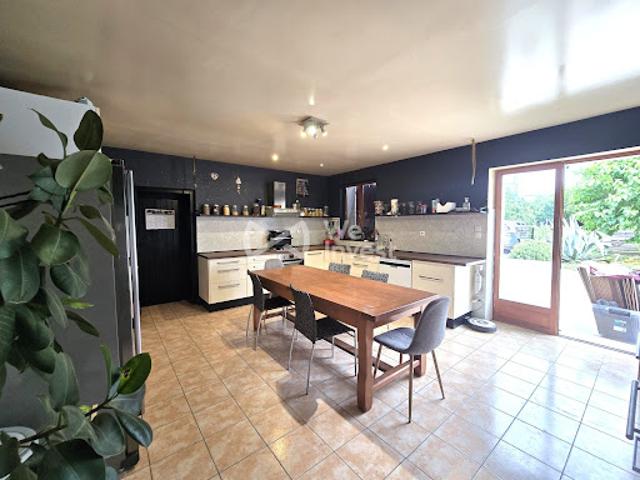 Vente Maison 6 pièces 190 m2 Castelsarrasin