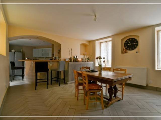Vente Maison 6 pièces 190 m2 Châteaumeillant