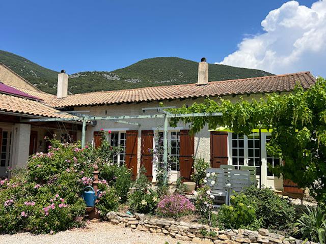 Vente Maison 6 pièces 190 m2 Rustrel