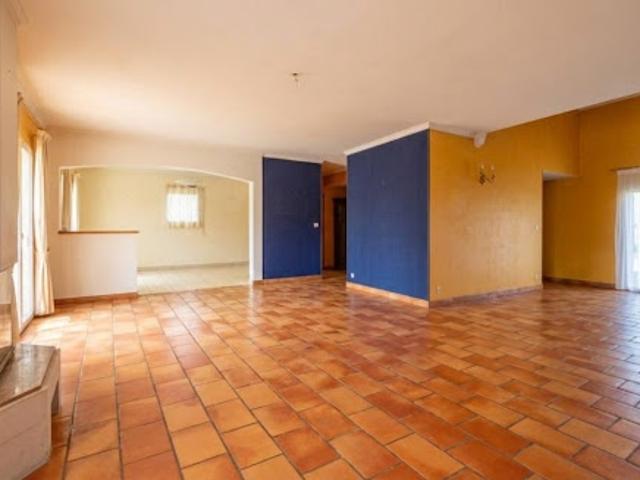Vente Maison 6 pièces 191 m2 Puygouzon