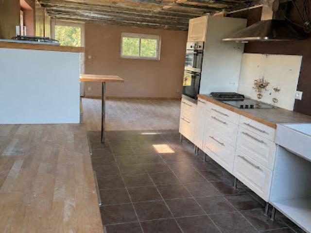 Vente Maison 6 pièces 191 m2 Saint Denis lès Bourg