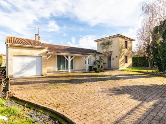Vente Maison 6 pièces 162 m2 Roquefort