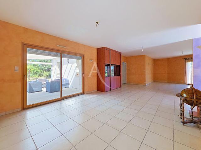 Vente Maison 6 pièces 192 m2 Saint Jean de Linières