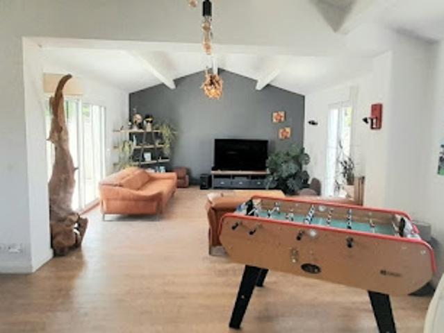 Vente Maison 6 pièces 192 m2 Saint Xandre