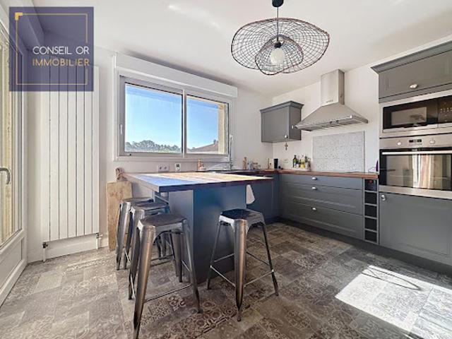 Vente Maison 6 pièces 192 m2 Vourles