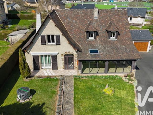 Vente Maison 6 pièces 204 m2 Rignac