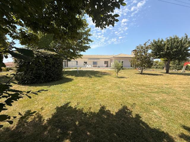 Vente Maison 6 pièces 205 m2 Gimont