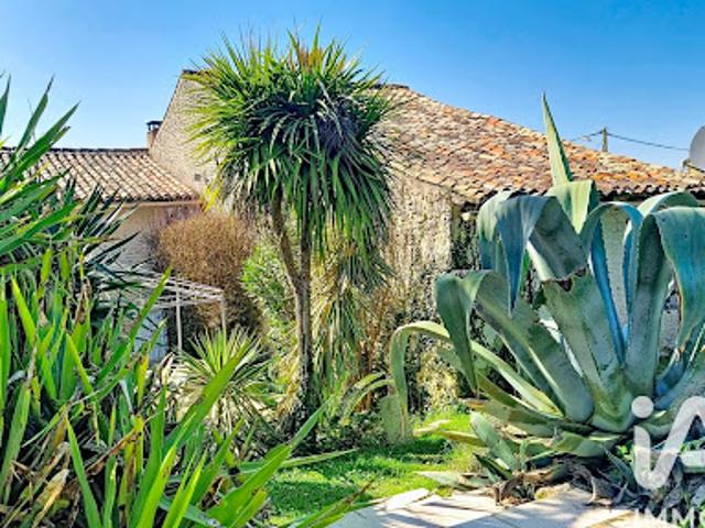 Vente Maison 6 pièces 205 m2 Saint Dizant du Gua