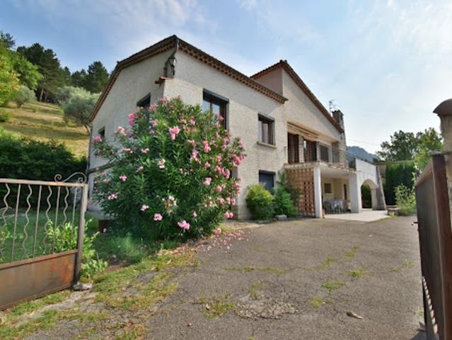 Vente Maison 6 pièces 206 m2 Sisteron