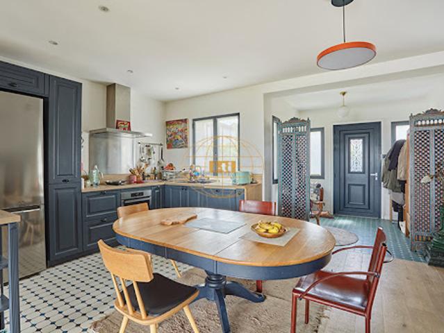 Vente Maison 6 pièces 206.47 m2 Rueil Malmaison