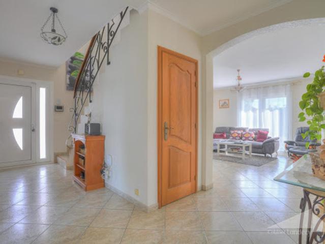 Vente Maison 6 pièces 207 m2 Ornex