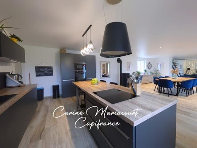 Vente Maison 6 pièces 208 m2 Souvigne