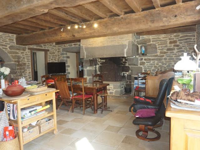 Vente Maison 6 pièces 200 m2 Meillac