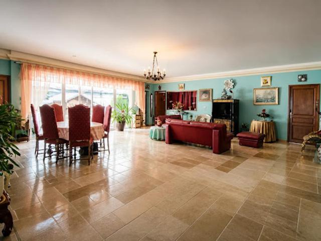 Vente Maison 6 pièces 200 m2 Mérinville