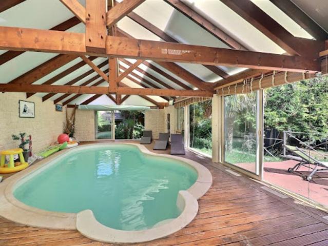 Vente Maison 6 pièces 200 m2 Morestel
