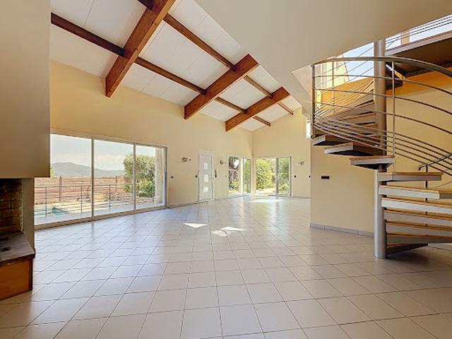 Vente Maison 6 pièces 200 m2 Aubagne