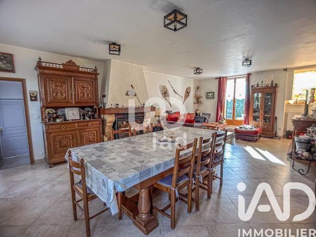 Vente Maison 6 pièces 200 m2 Beautheil