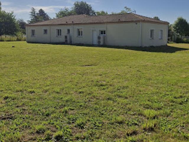 Vente Maison 6 pièces 200 m2 Castelsarrasin