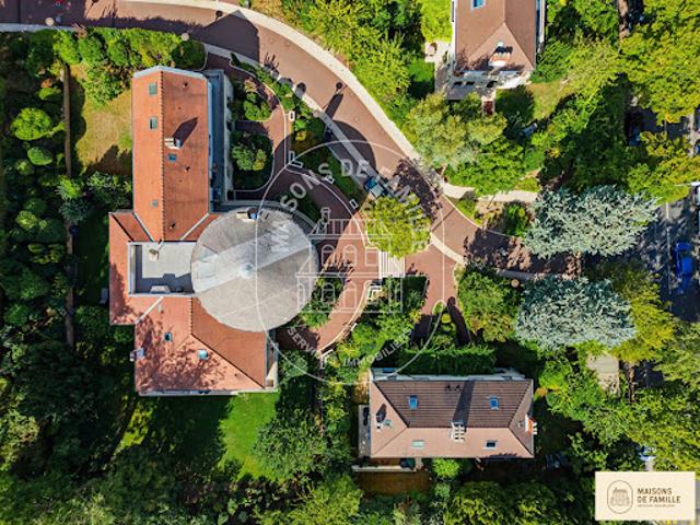 Vente Maison 6 pièces 200 m2 Garches