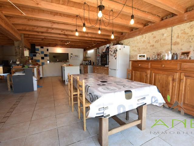 Vente Maison 6 pièces 200 m2 Grassac