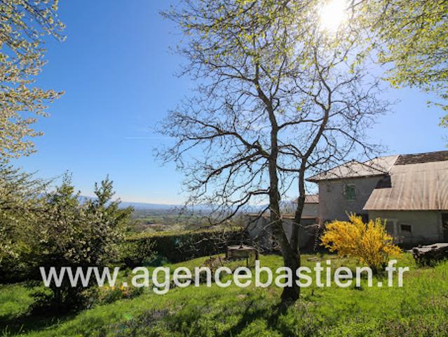 Vente Maison 6 pièces 200 m2 Grilly