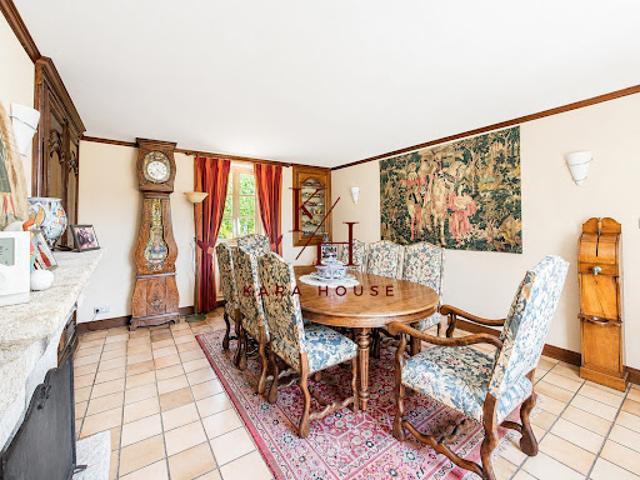 Vente Maison 6 pièces 200 m2 Hérouvillette