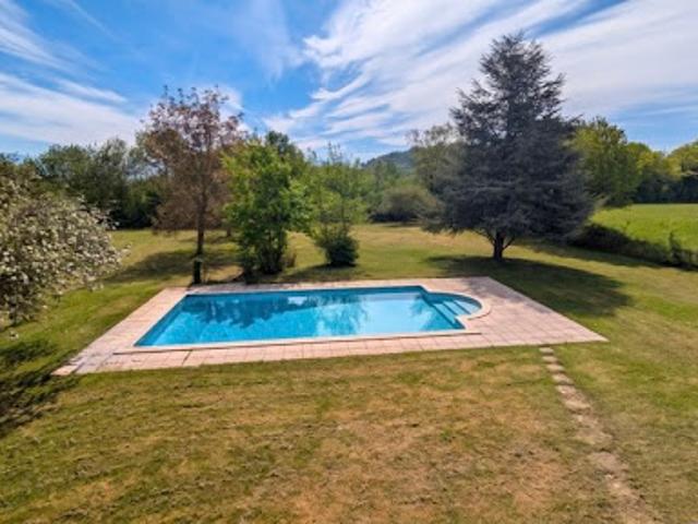 Vente Maison 6 pièces 200 m2 Les Abrets