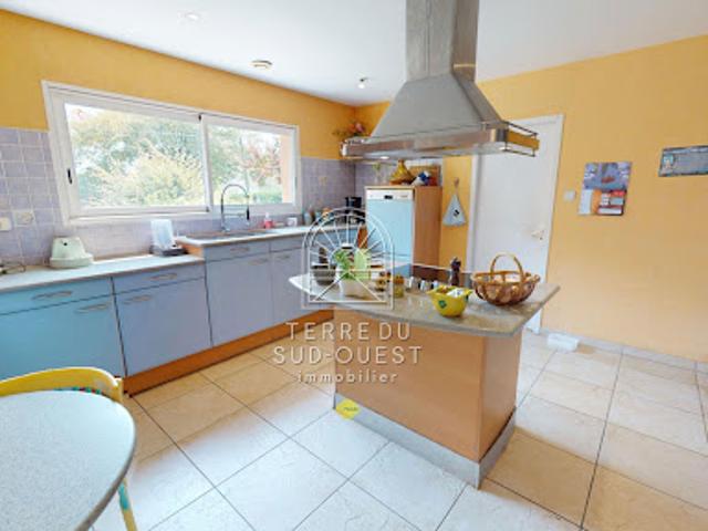 Vente Maison 6 pièces 200 m2 Peyrehorade