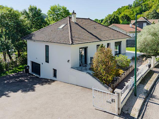 Vente Maison 6 pièces 201 m2 Maubec