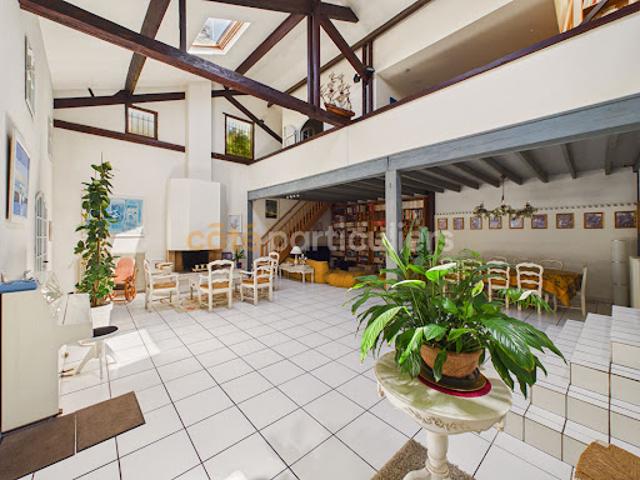Vente Maison 6 pièces 201 m2 Bordeaux