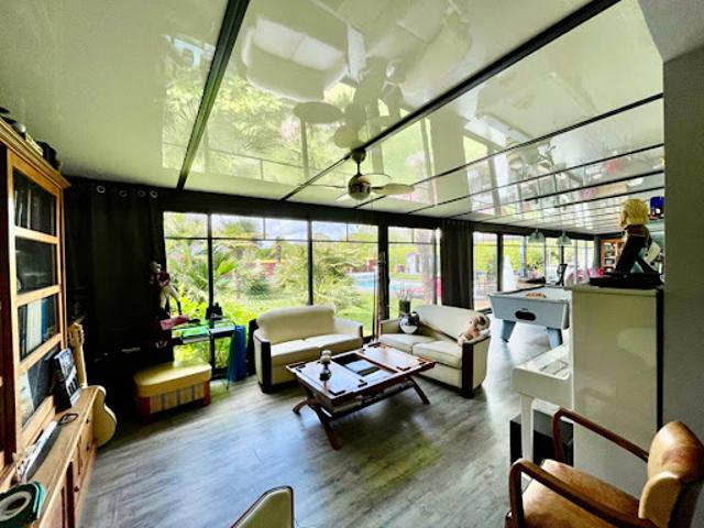 Vente Maison 6 pièces 201 m2 Bourgneuf
