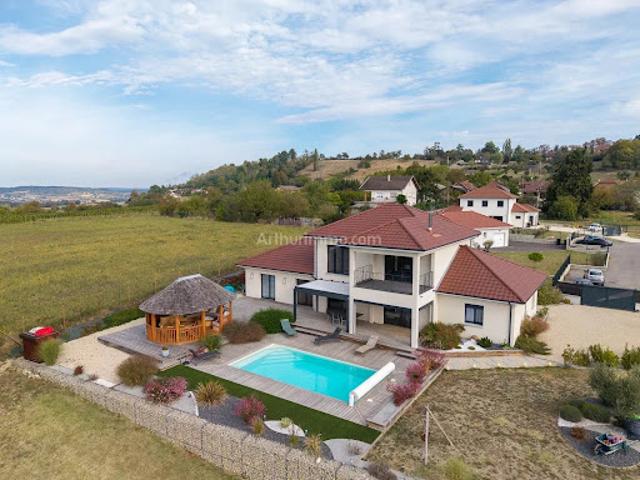 Vente Maison 6 pièces 201 m2 Sermérieu