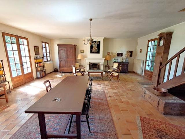 Vente Maison 6 pièces 202 m2 Montagnac la Crempse