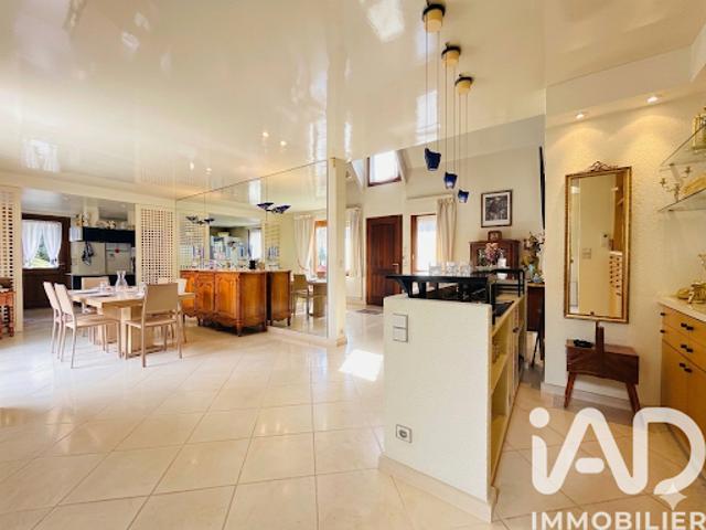 Vente Maison 6 pièces 202 m2 Nanteau sur Essonne