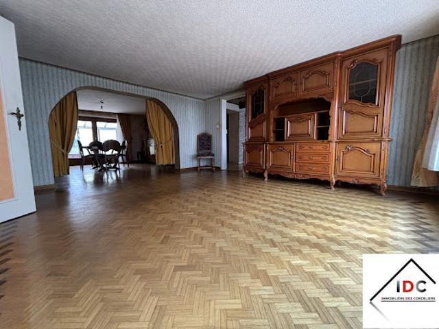 Vente Maison 6 pièces 202 m2 Sarrebourg