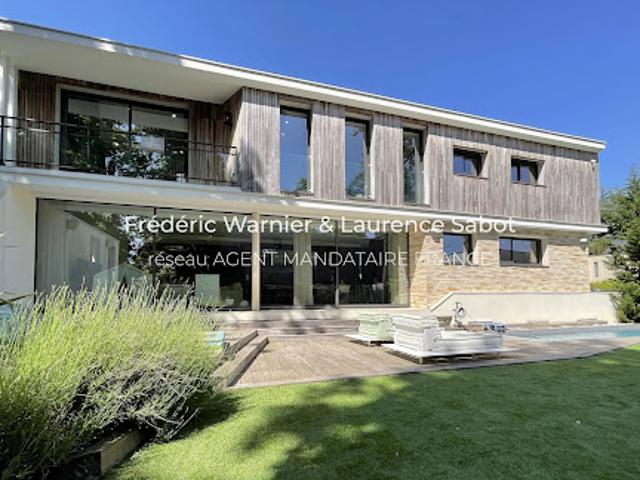 Vente Maison 6 pièces 202.51 m2 Vaucresson