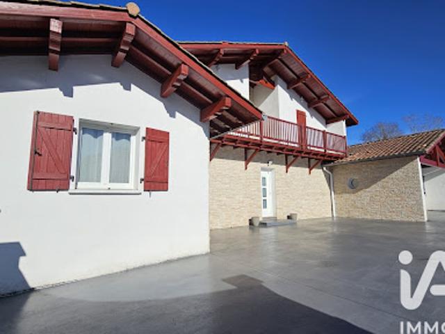Vente Maison 6 pièces 203 m2 Sames