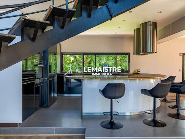 Vente Maison 6 pièces 214 m2 Fontaine la Mallet