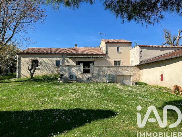 Vente Maison 6 pièces 214 m2 Sainte Colombe de Villeneuve